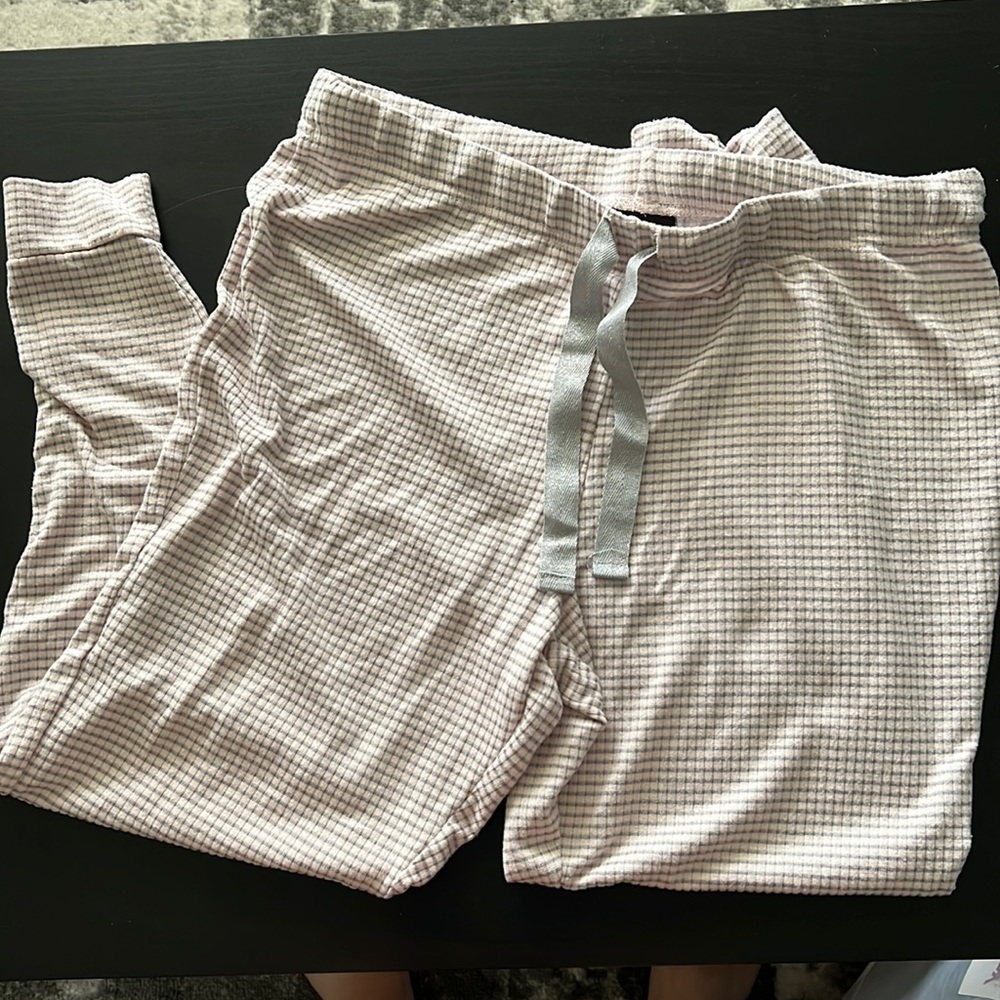 Tahari brand PJ jogger pants